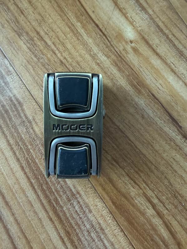 Mooer Leveline Mini Volume Pedal - Silver