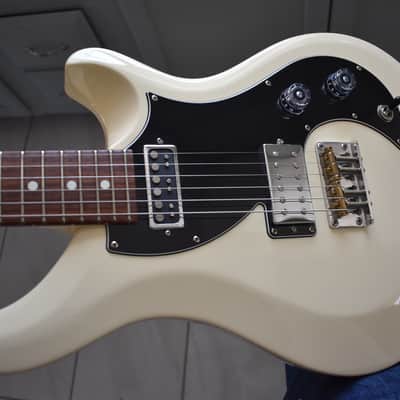 PRS S2 Vela, 2019, Great condition, Antique white, USA made image 11