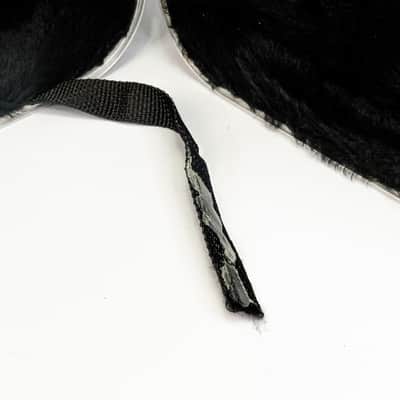 Fender USA Strat / Tele Hard Case – Black Exterior, Black Fur Interior, Vintage image 7
