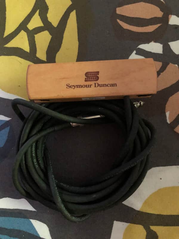 Seymour Duncan acoustic guitar pickup 2022 + or- - - wood image 1