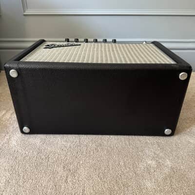 Fender ‘68 Custom Vibro Champ Reverb - Excellent Condition image 5