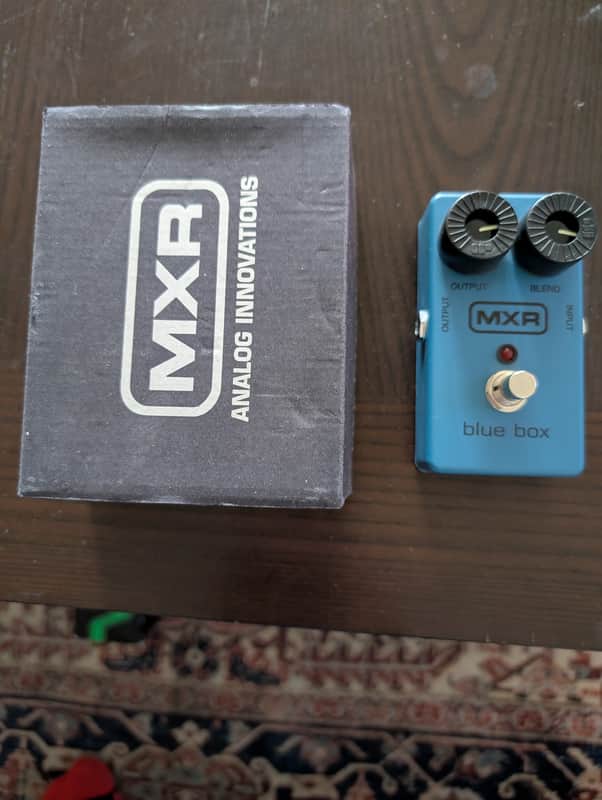 MXR Blue Box スクリプトロゴ Blue Box (Script Logo)