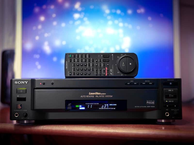 Repairing a Sony MDP-650 Laserdisc player – Cartoons