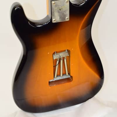 2009 Squier Classic Vibe Stratocaster '50s Electric Guitar, Maple Fingerboard, 2-Color Sunburst image 11