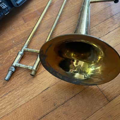 King Cleveland 605 trombone - smooth slide, worn lacquer, w/ Bach aristocrat case image 7