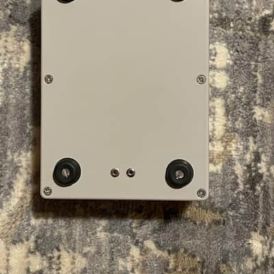 D*A*M EFE Dope Priest (Ram Head Big Muff/Circuit type '77) 2019 Dove Grey/Gloss Red image 2