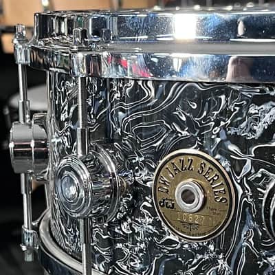 ~WOW!~ Peter Erskine's DW Jazz Series Maple/Gum 5.5x14" Snare Drum in Black Abalone with Die-Cast Hoops image 2