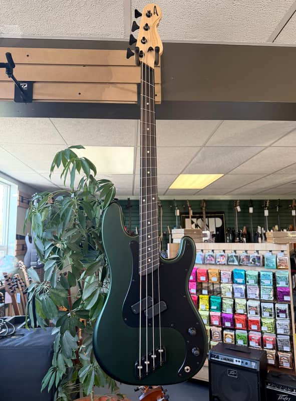 Dingwall Custom Shop Super P 4 - Dark Candy Green Matte - Ziricote Board