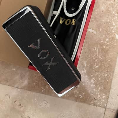 Vox V847A Wah-Wah Style 1960s Reissue Pedal Black / Chrome image 3