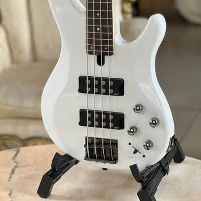 YAMAHA TRBX304 White image 2
