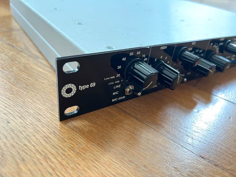 Helios Type 69 1R – stereo pre amp / EQ 'Tony Arnold' image 1