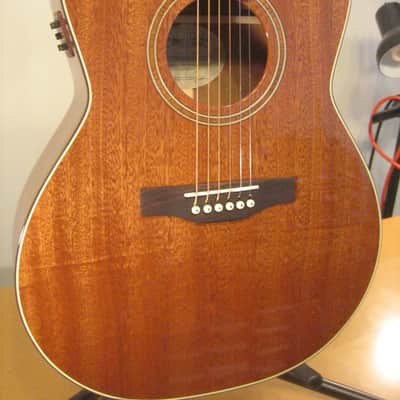 Simon & Patrick Woodland Pro Folk Mahogany Natural