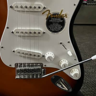 Fender Stratocaster 2000s - Burst image 7