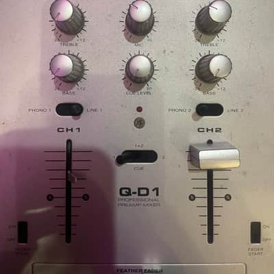American Audio Q-D1 Mixer (NO Adaptor) image 2