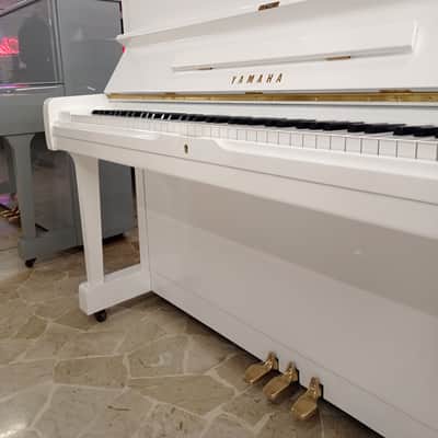 Yamaha PIANOFORTE VERTICALE U1 BIANCO LUCIDO image 3