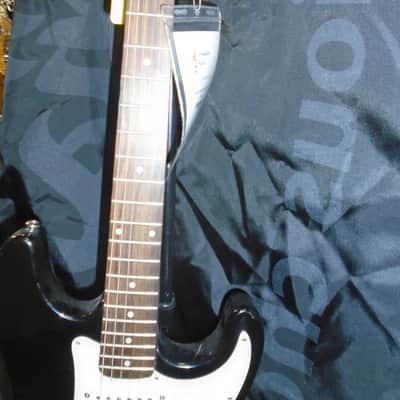 Slammer by Hamer strat copy Black white pearloid pickguard electric guitar image 3