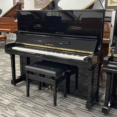 Yamaha Model U30BL 52" Upright Piano 1988 - Polished Ebony image 2