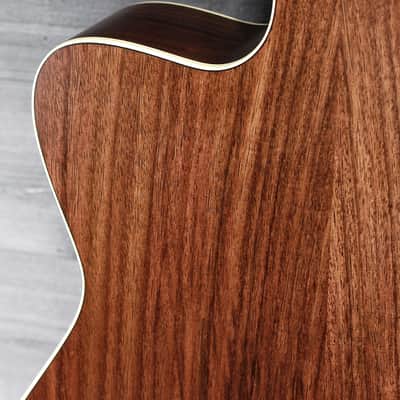 Martin BC-16E Acoustic-Electric Bass Rosewood / Spruce image 8