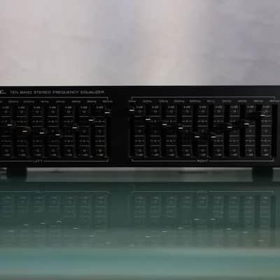 Realistic 10 Band Stereo Frequency Equalizer & Expander 31-9080 - égaliseur image 2