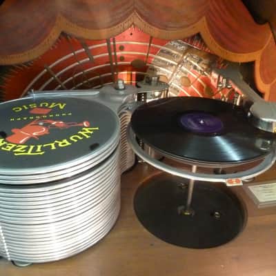 Holy Grail of all Jukeboxes 1946 Wurlitzer 1015 Bubbler, all original image 12