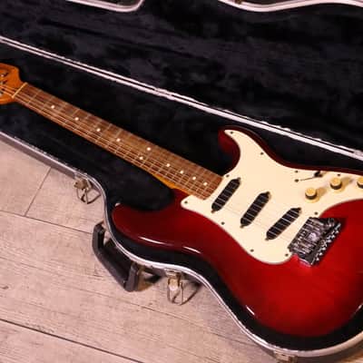 Fender Stratocaster Elite Usa 1983 Wild Cherry image 3
