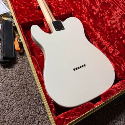 Fender 2012 Custom Shop '50s Reissue Telecaster Relic - Arctic White image 15