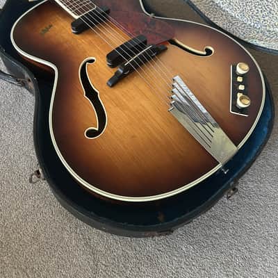 Hofner President 1959 Sunburst w Original case and Guarantee from Selmer image 2