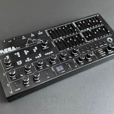 Sonicware Liven Mega Synthesis - Gearspace