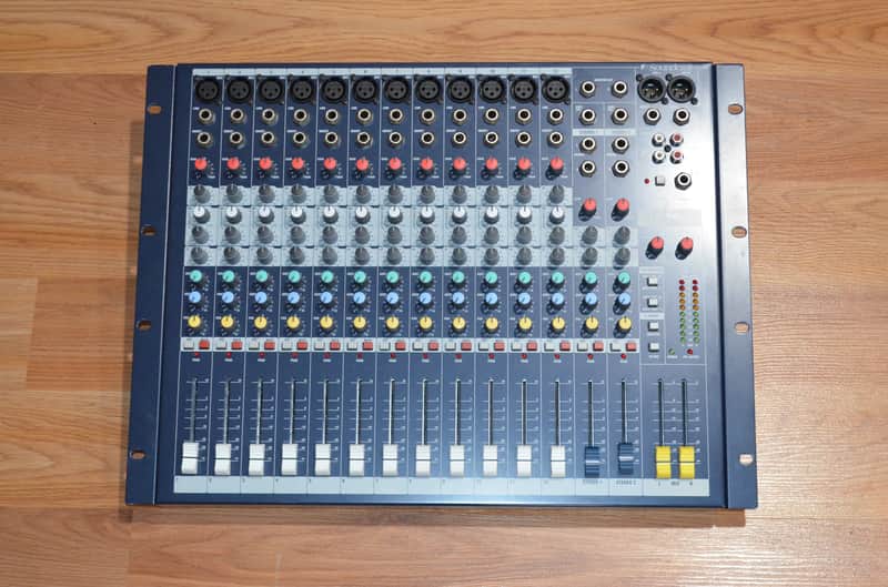 Soundcraft EPM12 12-Channel Mixer image 1