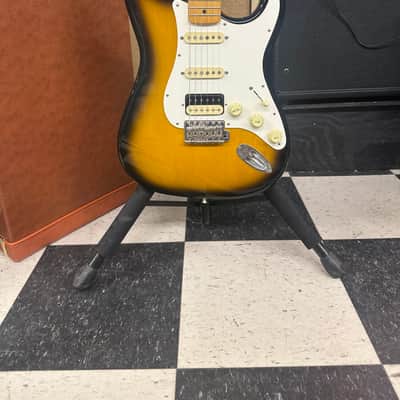 Fender JV Modified '50s Stratocaster HSS 2022 - 2024 - 2-Tone Sunburst image 8