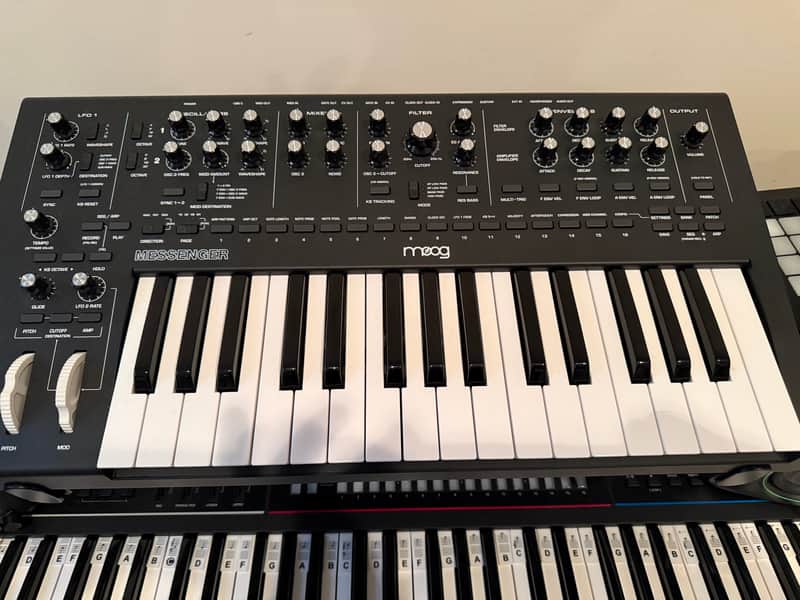 Moog Messenger 32-Key Monophonic Synthesizer 2025 - Present - Black image 1