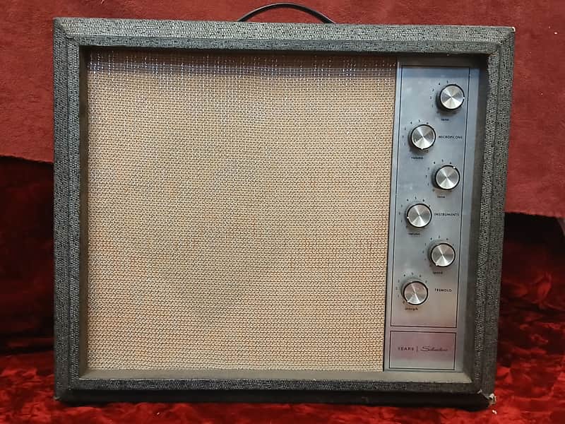 1967 Silvertone 1482 Vintage Tube Amp 1x12 w/ Tremolo, Danelectro USA-Made