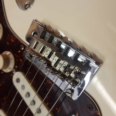 Fender Stratocaster Special Edition 2009 - Olympic White Plus upgrades image 11