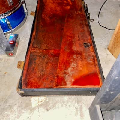 Late 60's Fender Stratocaster/Telecaster Guitar Case Damaged (and in two pieces) image 2