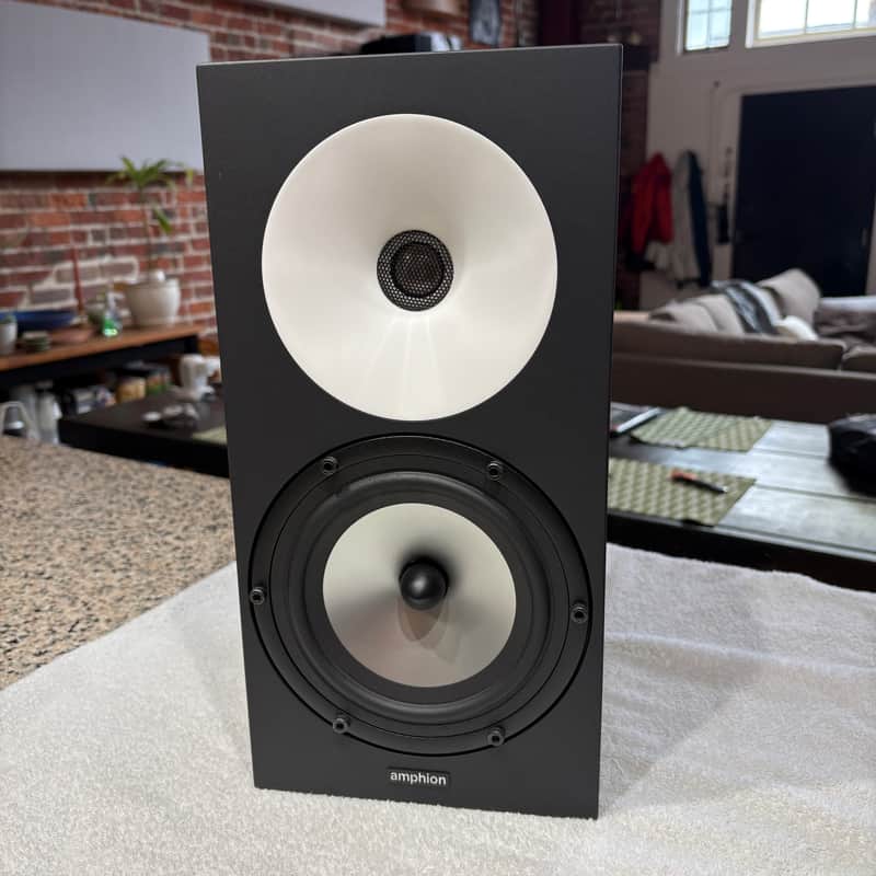 Amphion One18 Passive Studio Monitor - Single image 1