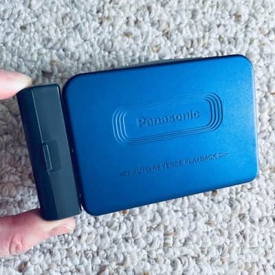 PANASONIC RQ SX30 Walkman Cassette Player, Near Mint Blue ! Tested