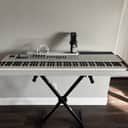 Arturia KeyLab 88 MIDI Controller MIDI Controller 2015 - 2017 - White