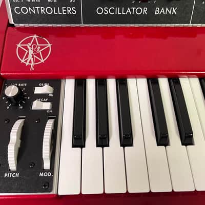 Moog Geddy Lee Minimoog Model D 44-Key Monophonic Synthesizer 2025 - Present - Red / Black image 4