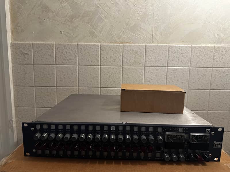 AMS Neve 8816 16-Channel Summing Mixer