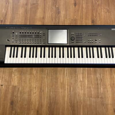 Korg Kronos 3 73 Workstation image 1