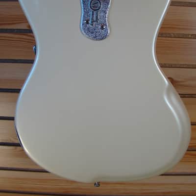 Mosrite The Nokie Pearl White image 4