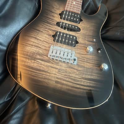 Suhr Modern Plus HSH with Pau Ferro Fretboard Flamed Top Trans Charcoal Burst image 9