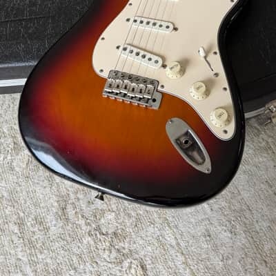 Immagine 1989/99 Fender Stratocaster ST62-90 sunburst US Pickups - 4