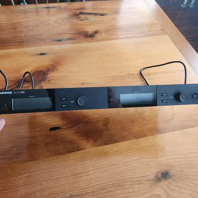 Shure SLX4 Dual Reciever w/ 3 Transmitters image 2