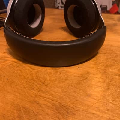Focal Elegia image 10