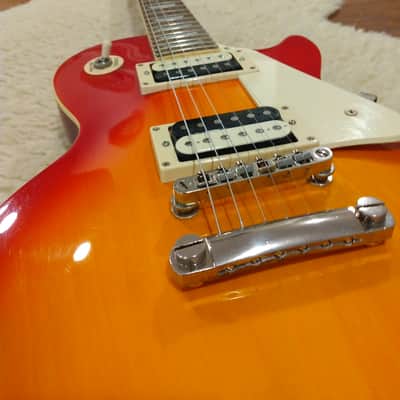 Epiphone 2010 Les Paul Traditional Pro Ltd Ed Cherry Burst w/Gibson Padded Bag image 4