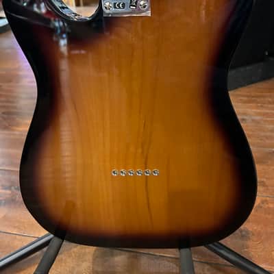 Fender Vintera II '50s Nocaster with Maple Fretboard 2-Color Sunburst #MX23033014 / 7lbs. 10.5oz image 6