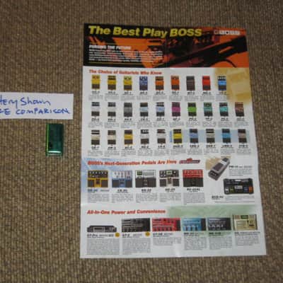 very lightly handled / very clean Boss Product Lineup 2005 Vol.1 (fold open product catalog - fully open it is 14 inches L x 10 inches W), printed in Taiwan 2005 image 4