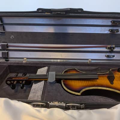 Fender FV-3 Deluxe Electric Violin Sunburst with Hard Case Bow & Accesories image 14