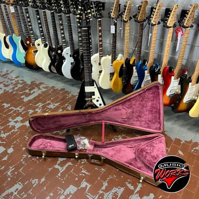 Epiphone   Korina Flying V 7 Corde Black + Invader + Gibson Wiring image 10